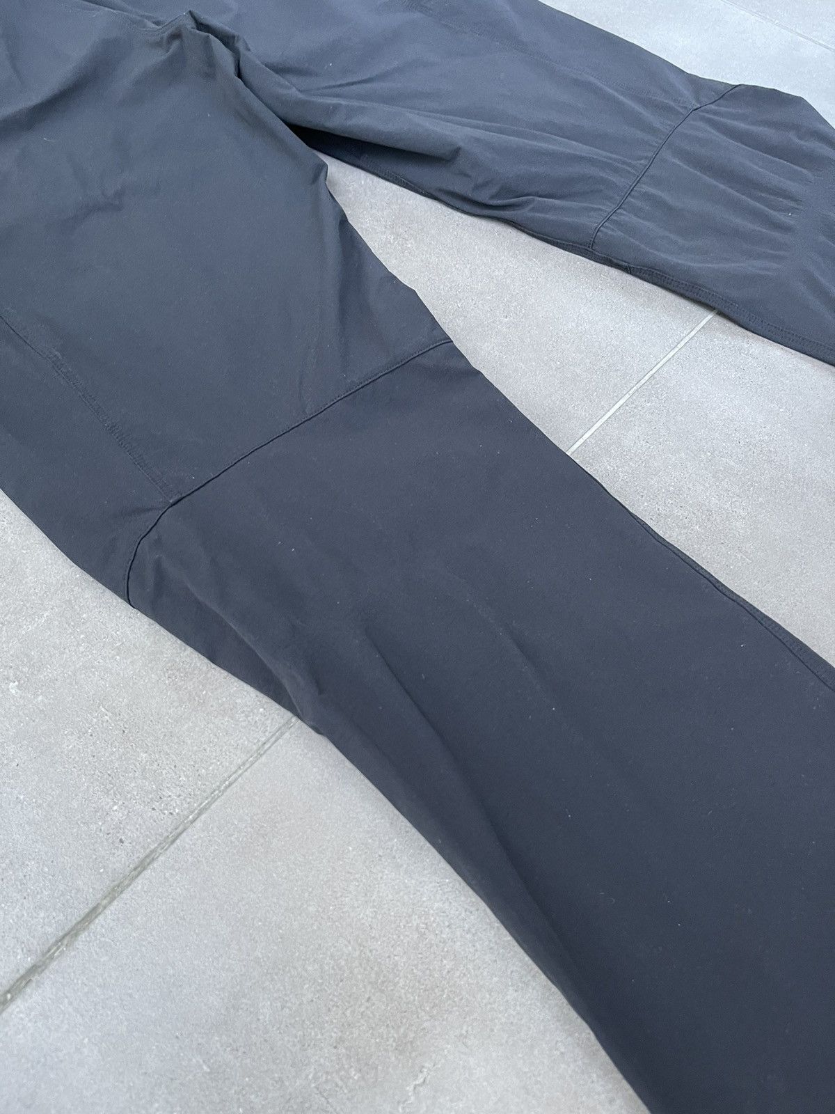 Arc'teryx Arc'Teryx Gamma LT Technical Navy Multipocket Track Pants Size US 32 / EU 48 - 17 Thumbnail