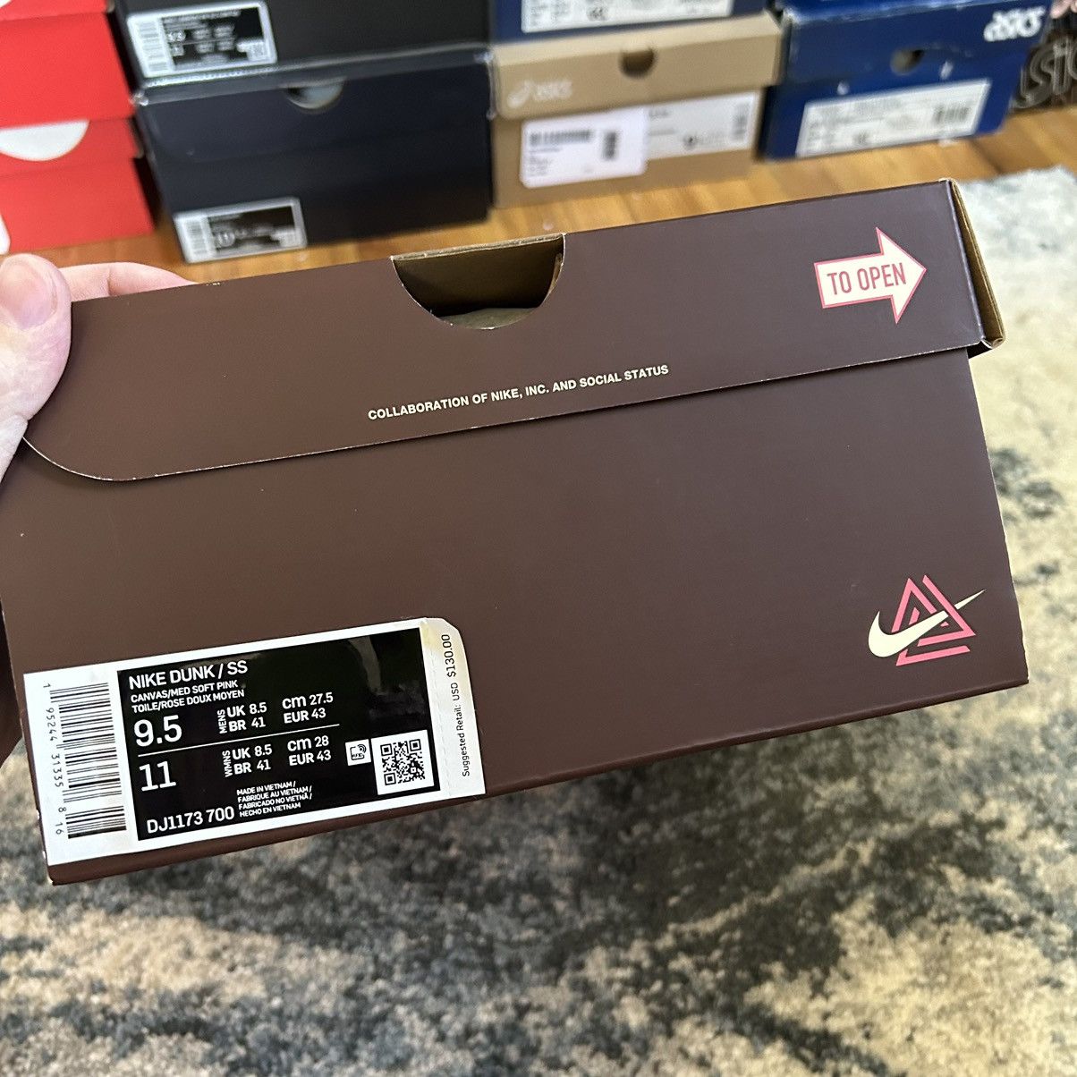 Nike × Social Status SOCiAL STATUS FREE LUNCH CHOCOLATE MiLK DUNK MiD CHUNKY NSW Size US 9.5 / EU 42-43 - 18 Thumbnail