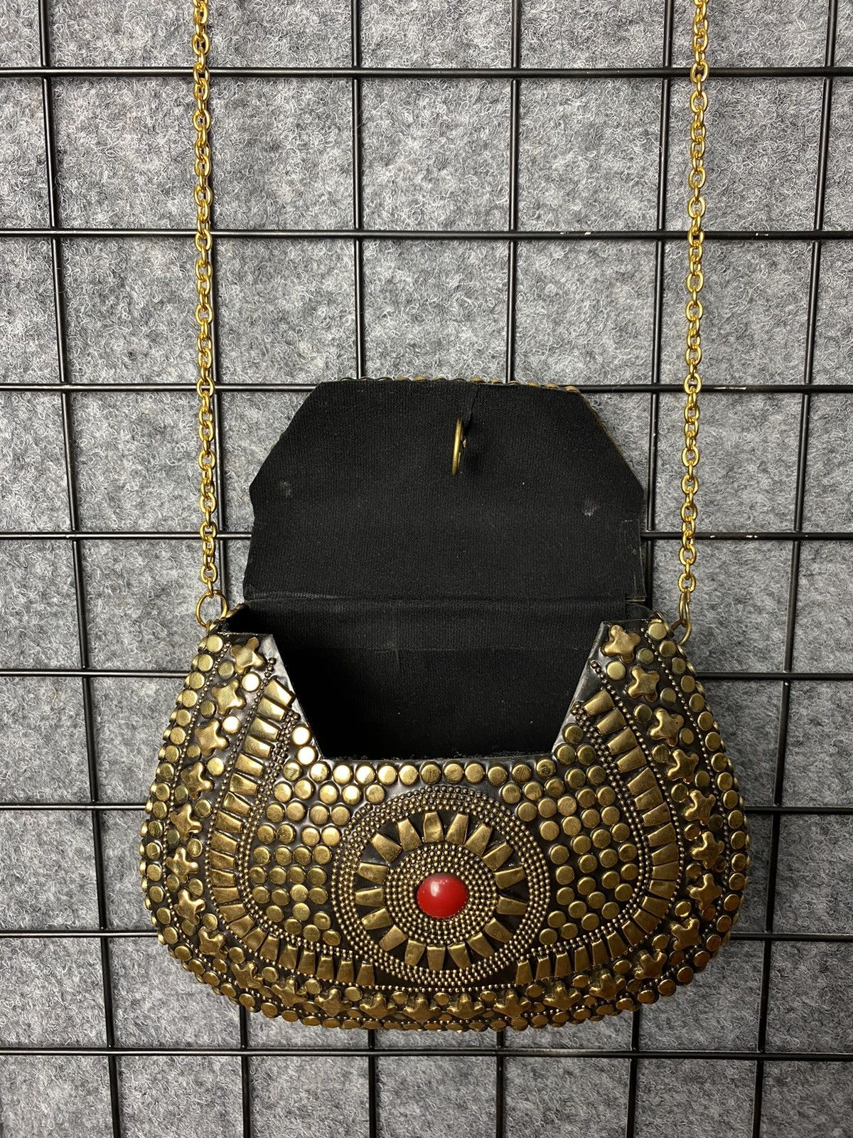 Vintage Vintage 80s 90s Metallic Studded Crossbody Mini Bag Size OS Size ONE SIZE - 5 Thumbnail