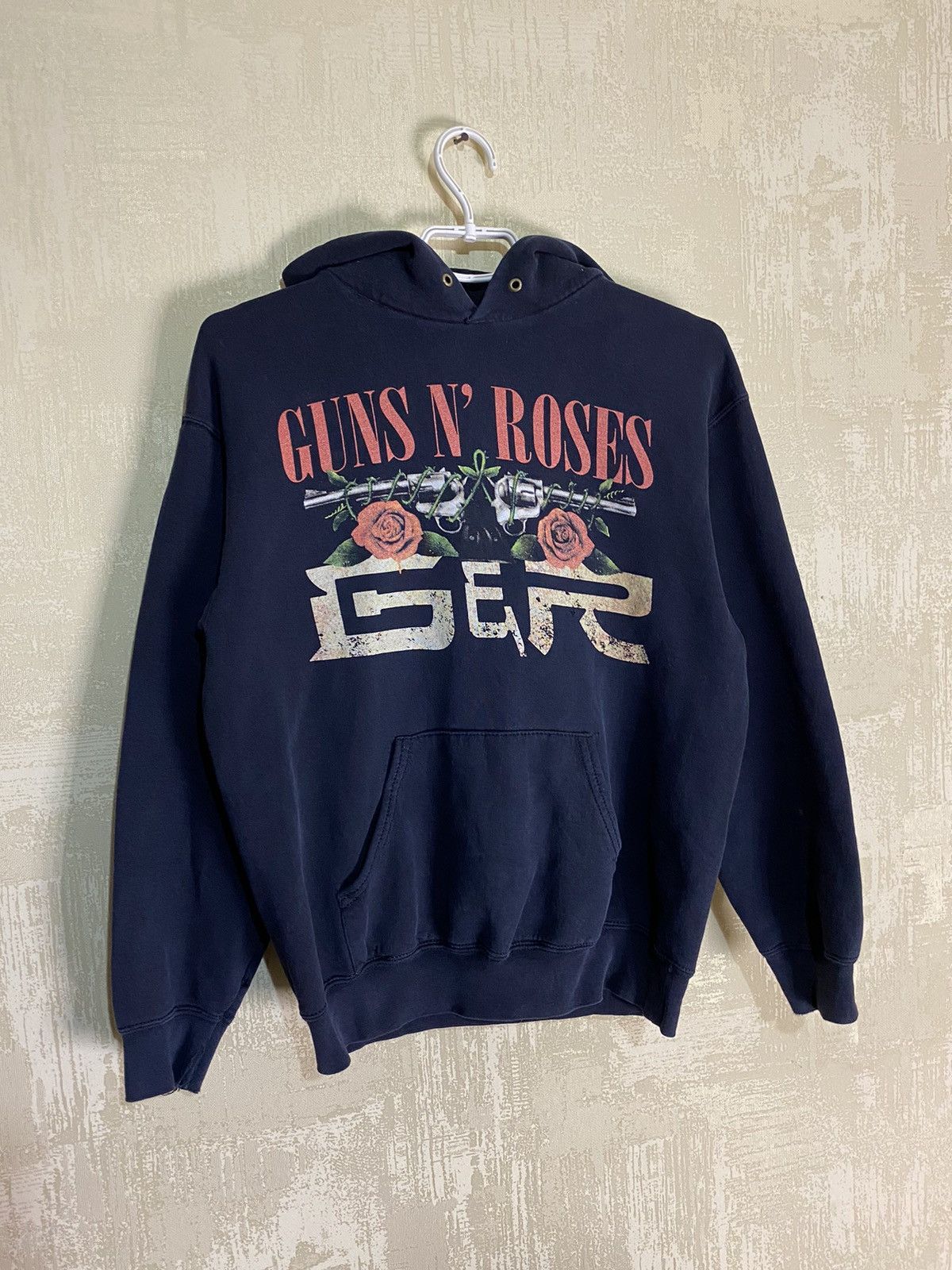 Band Tees × Guns N' Roses × Vintage Vintage Guns n Roses Distressed Sweatshirt Hoodie Size US XS / EU 42 / 0 - 1 Thumbnail