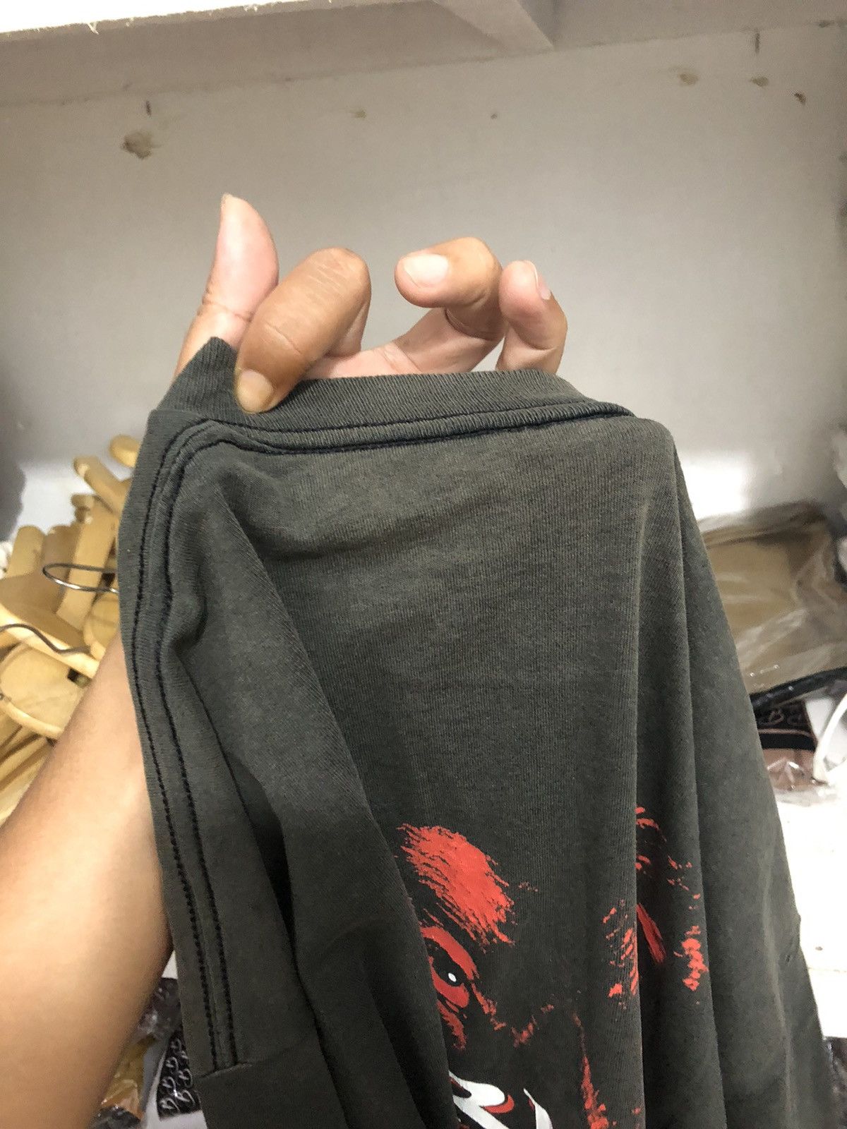 Vintage Vintage sun faded Red Wolf t shirt Size US L / EU 52-54 / 3 - 7 Thumbnail