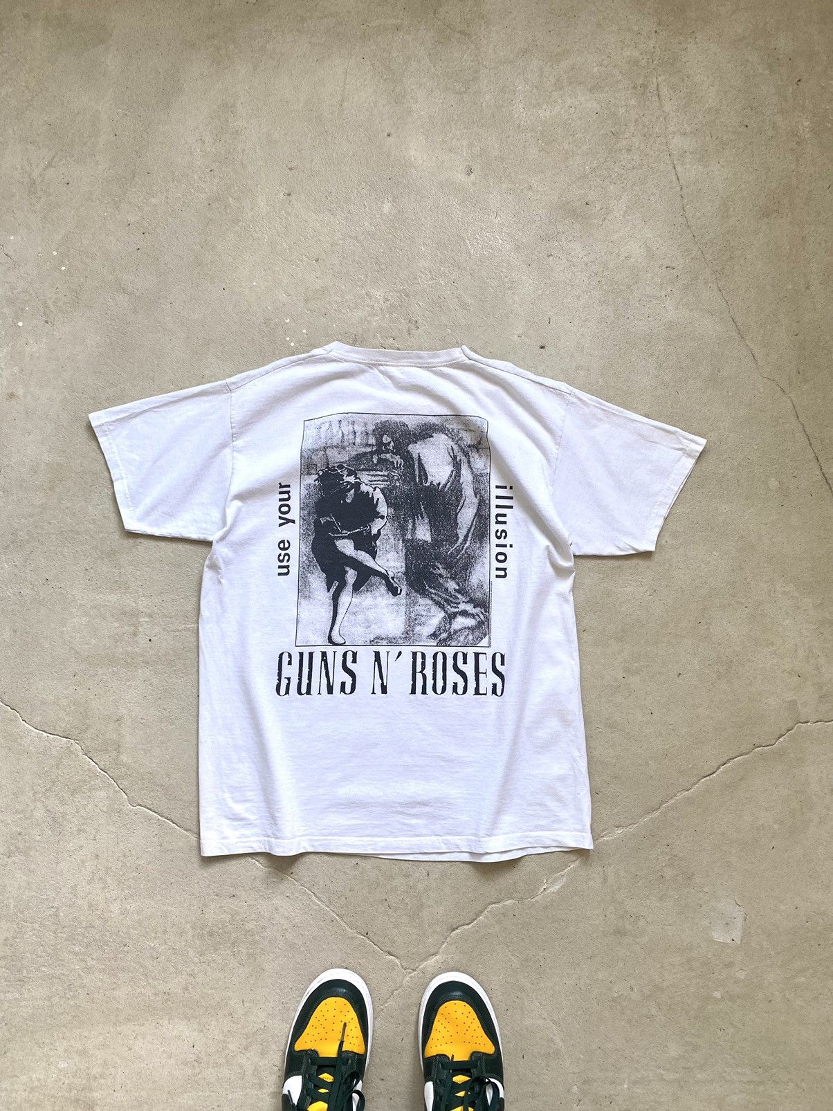 Band Tees Vintage Live Let Die Guns N Roses Band Rock T Shirt Size US L / EU 52-54 / 3 - 1 Thumbnail