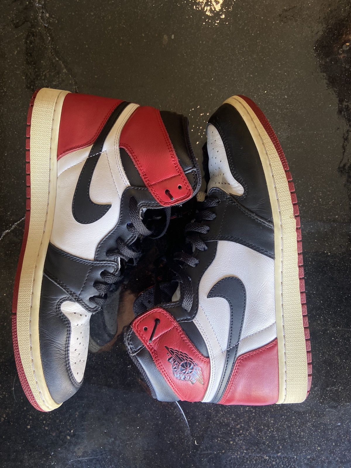 Jordan Brand Jordan 1 Black Toe Size US 10.5 / EU 43-44 - 1 Thumbnail