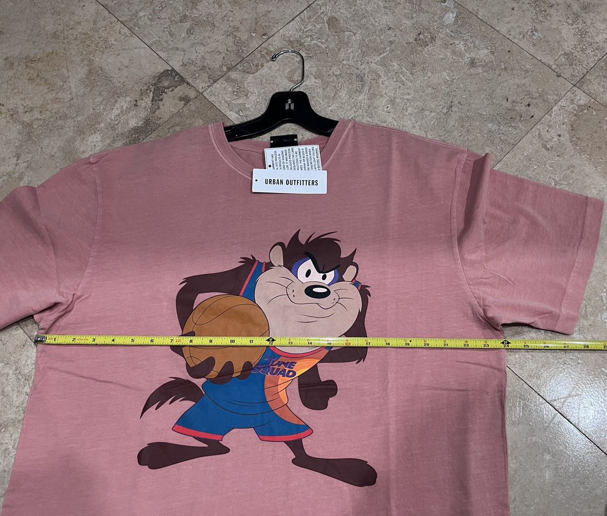 Urban Outfitters Urban Outfitters Taz Devil Tee Size Large Size US L / EU 52-54 / 3 - 6 Thumbnail