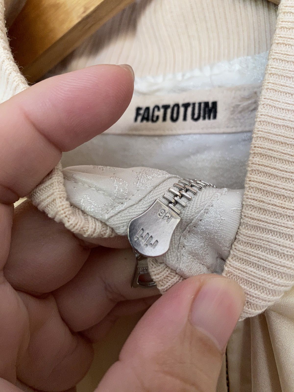 FACTOTUM Vtg Eagle embroidered sukajan Jacket Size US XS / EU 42 / 0 - 10 Thumbnail