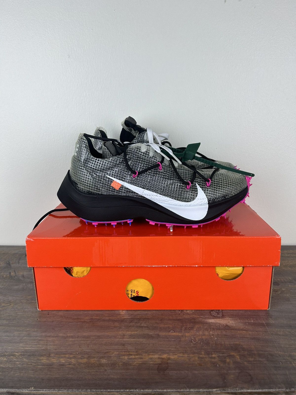 Nike × Off-White Off-White x Nike Vapor Street Size US 7.5 / EU 40-41 - 1 Thumbnail