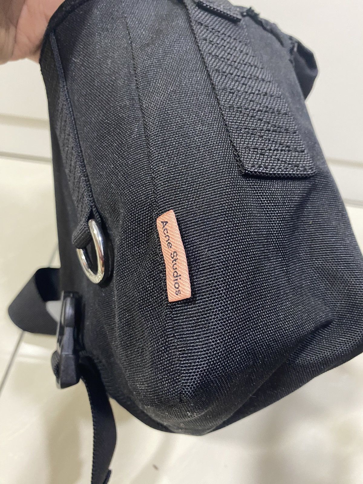 Acne Studios Acne Studios Black Midi Messenger Bag Size ONE SIZE - 11 Thumbnail