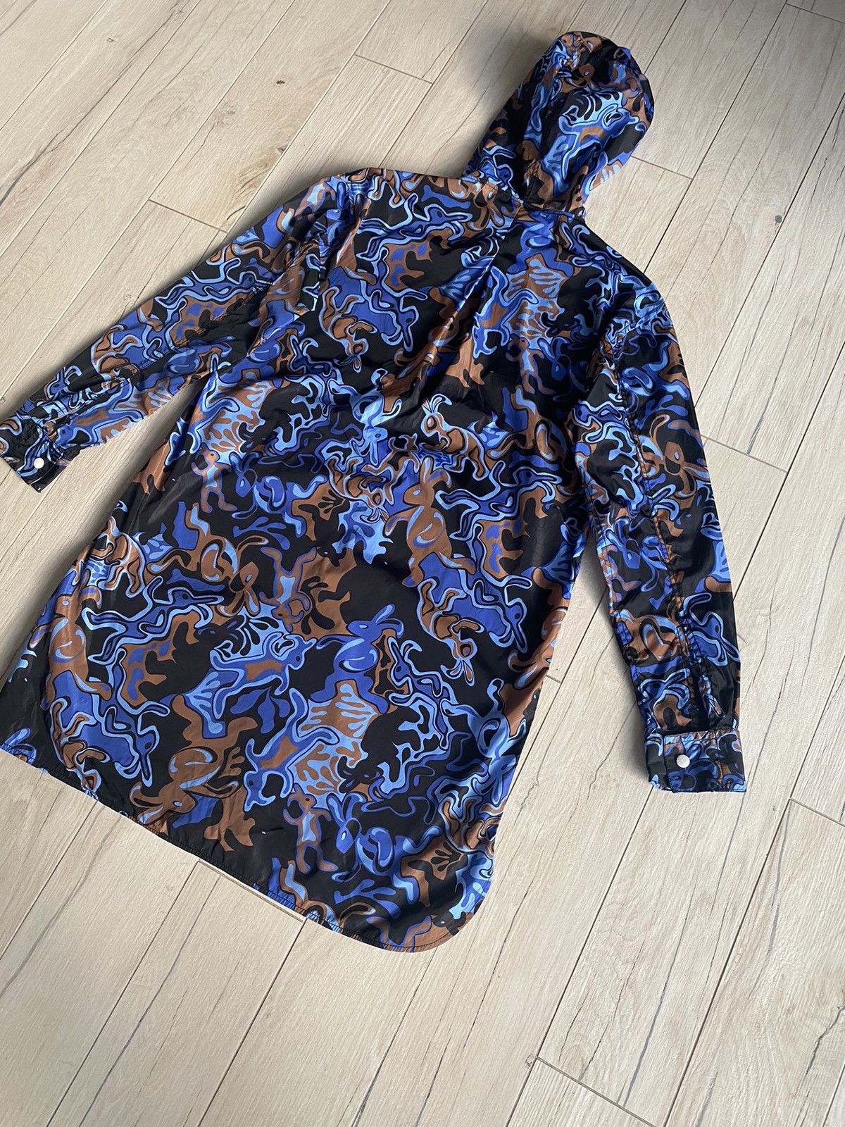 Marni SS19 Marni Dance Bunny All Over Printed Raincoat Size US M / EU 48-50 / 2 - 13 Thumbnail