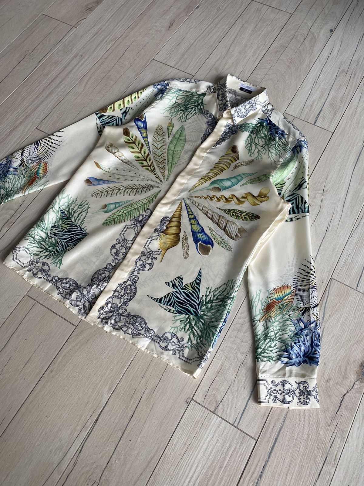 Versace Versace Abstract All Over Printed Silk Button Up Shirt Size US L / EU 52-54 / 3 - 2 Thumbnail