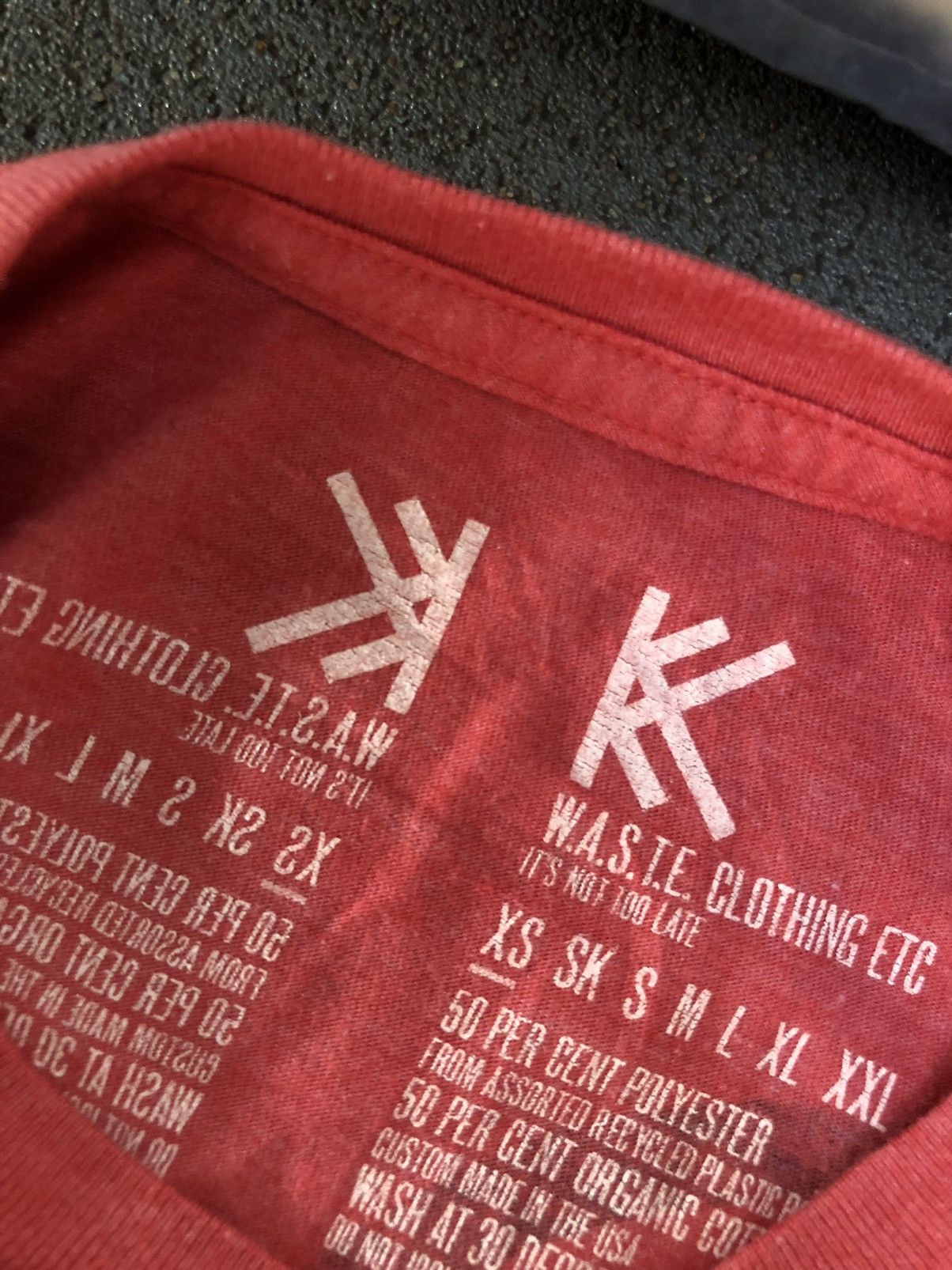 Band Tees RADIOHEAD SHIRT W.A.S.T.E TAG Size US XS / EU 42 / 0 - 6 Thumbnail