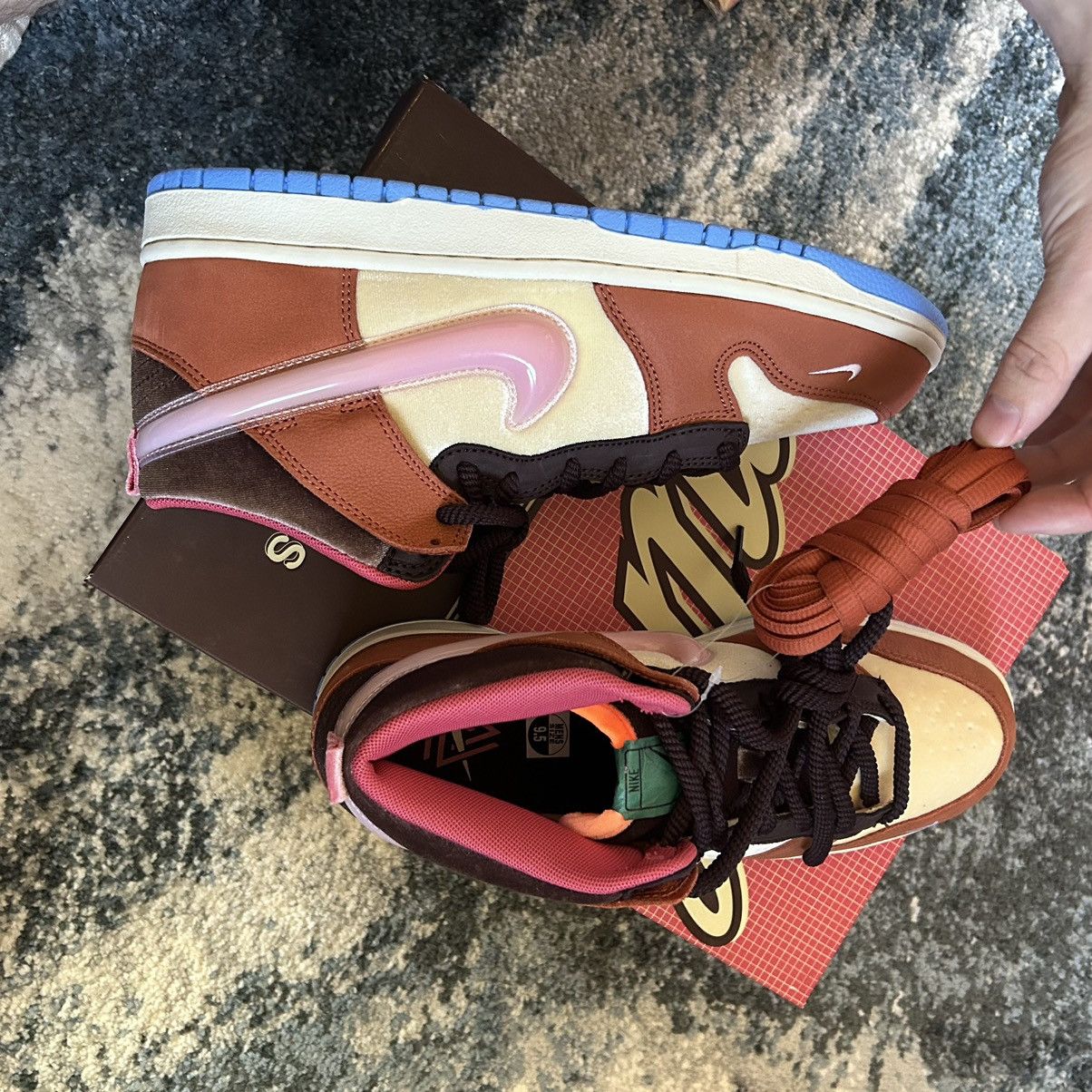 Nike × Social Status SOCiAL STATUS FREE LUNCH CHOCOLATE MiLK DUNK MiD CHUNKY NSW Size US 9.5 / EU 42-43 - 8 Thumbnail