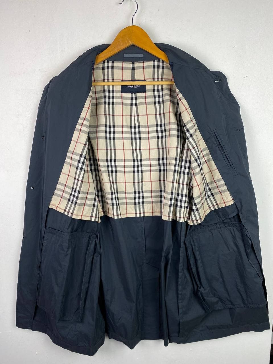 Burberry Vintage Rare Burberry nylon Long Coat Nova Check lining Size US M / EU 48-50 / 2 - 1 Thumbnail