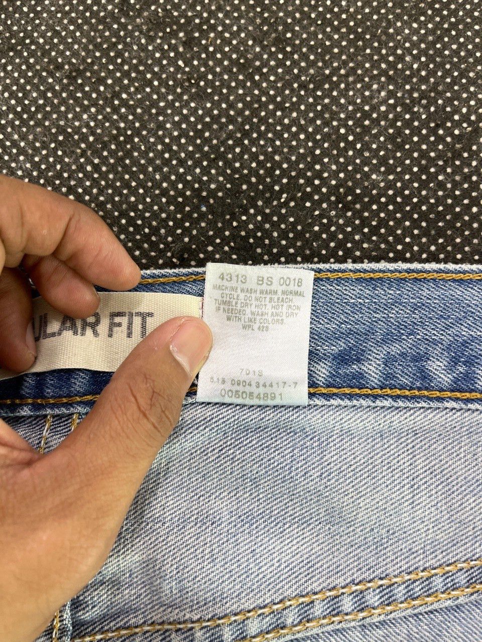 Vintage Levis 505 Faded Jeans 33 X 30 Denim - J359