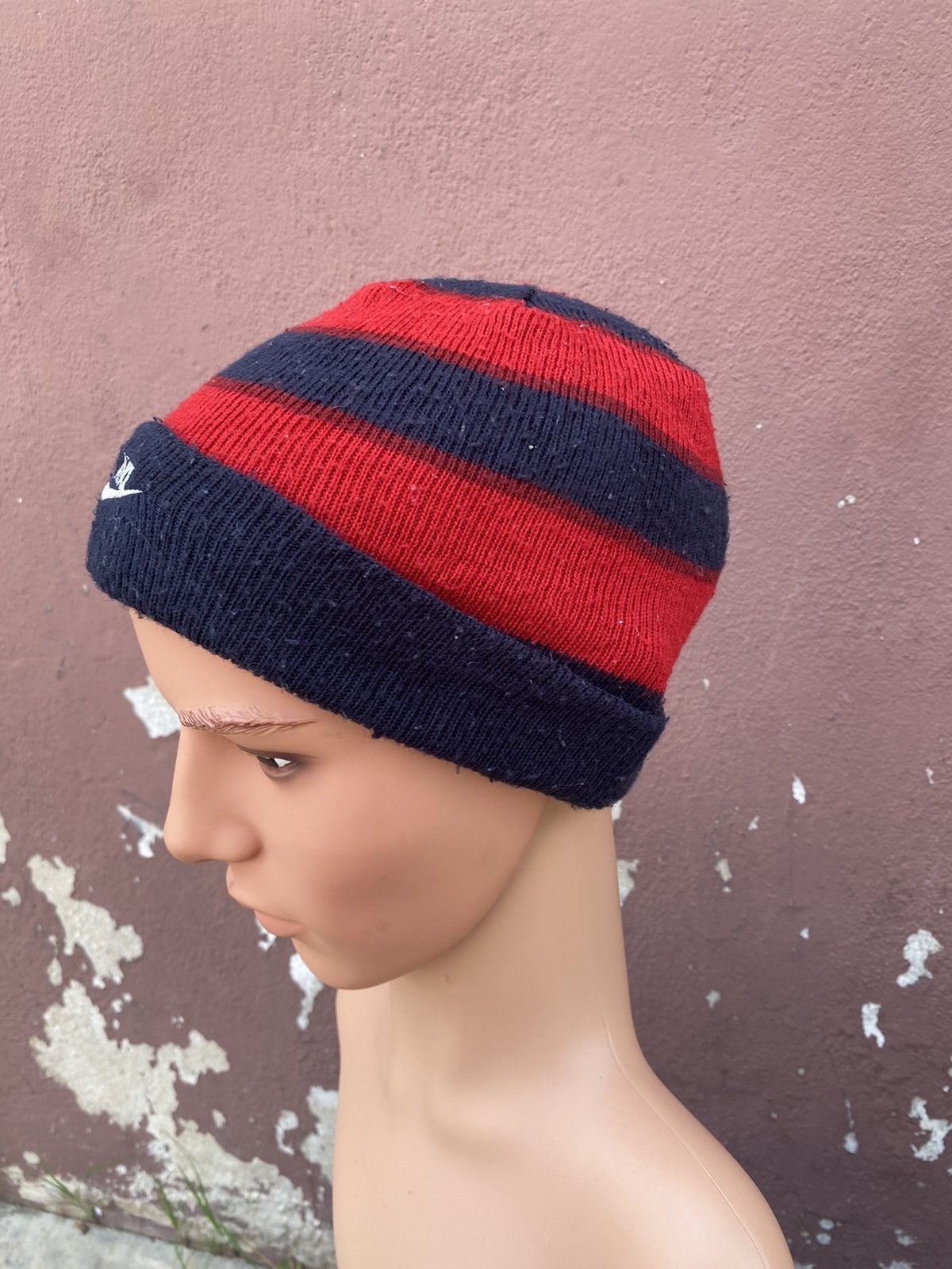 Nike Nike Stripe Center Logo Beanie Hat Size ONE SIZE - 3 Thumbnail