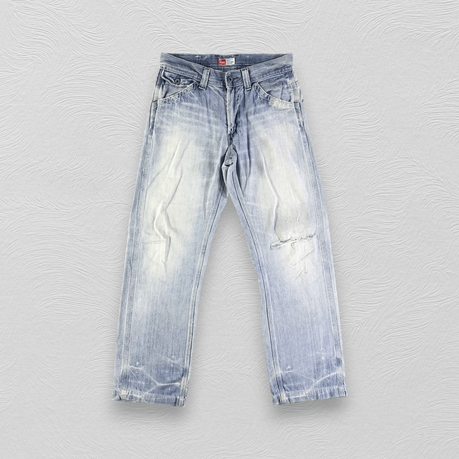 image of Vintage Gl Heart Jeans Light Wash Denim Kj2365 in Faded Blue, Men's (Size 30)