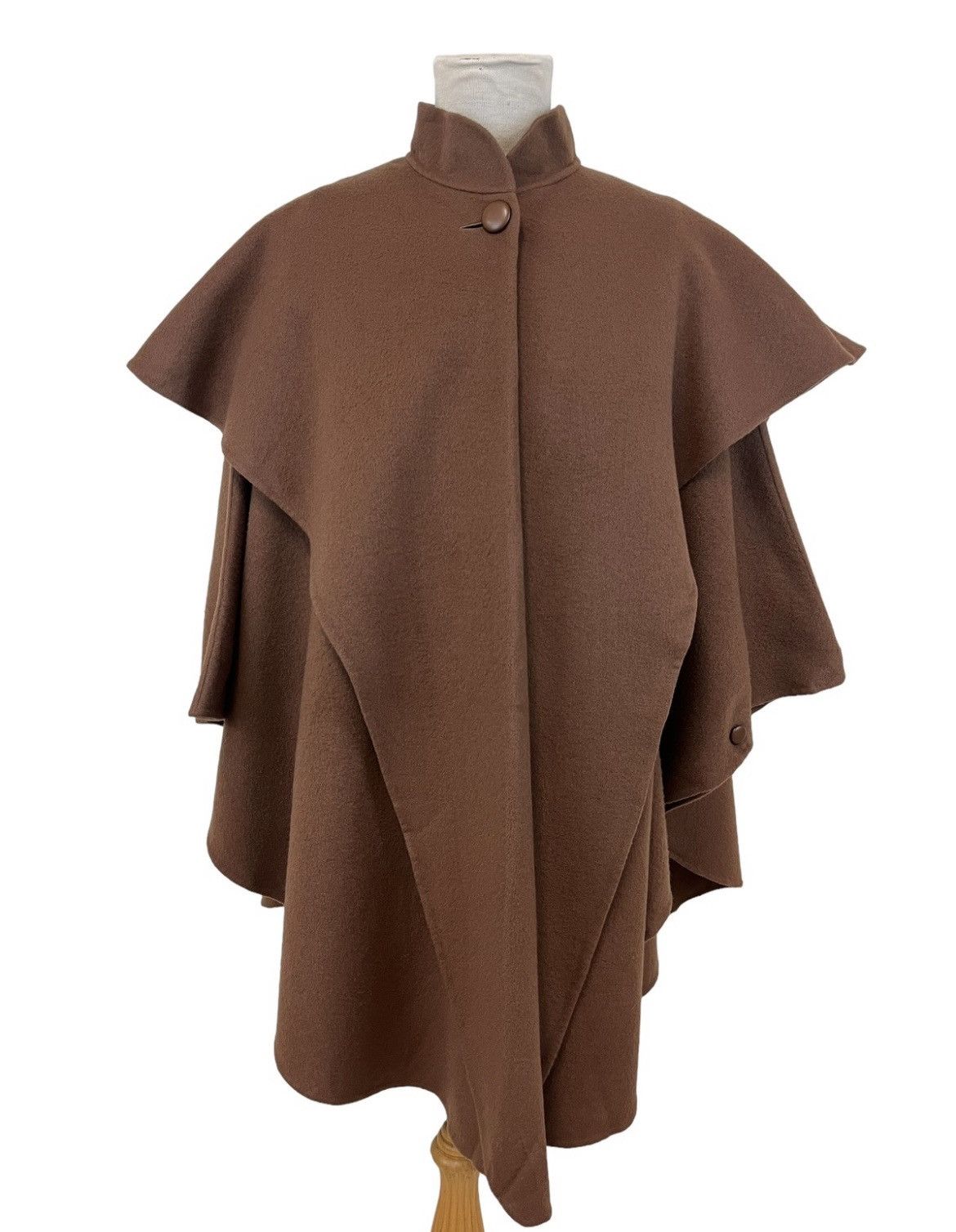 Cloak Wealthy Royal Mayor Soleil Cloaks Size US M / EU 48-50 / 2 - 2 Thumbnail