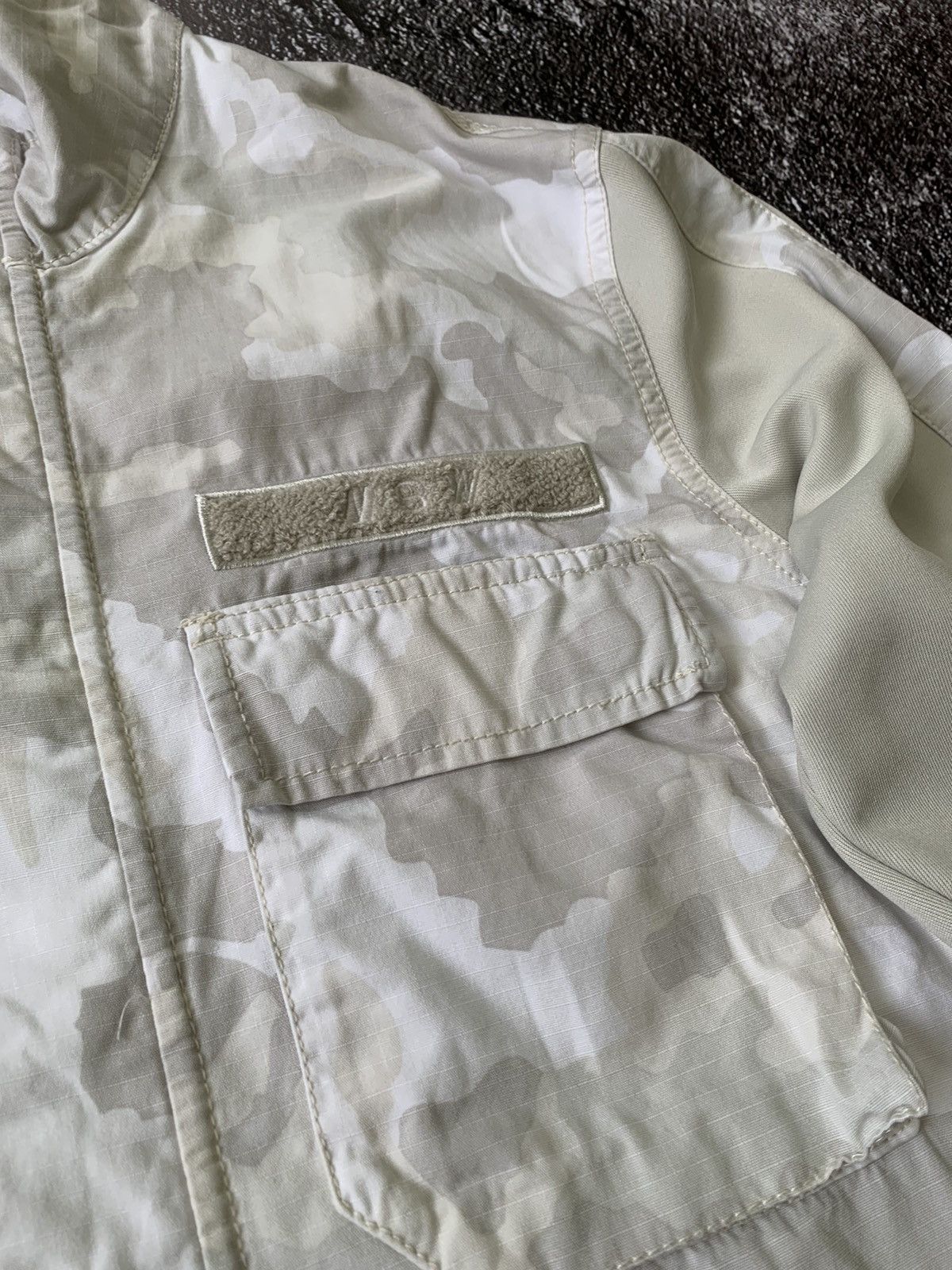 Nike Nike Sportswear NSW Camo Jacket Light Bone White Size US L / EU 52-54 / 3 - 4 Thumbnail
