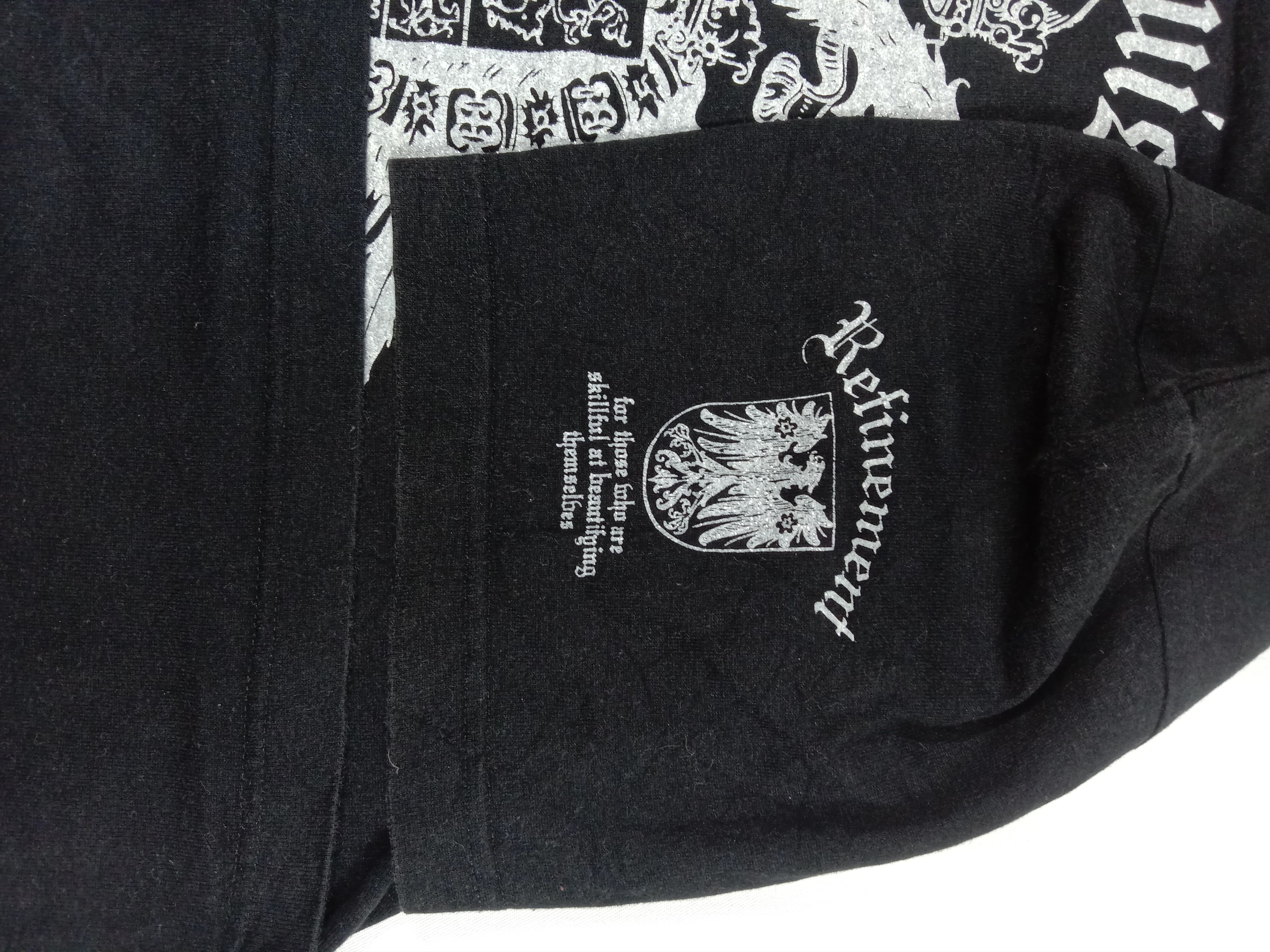 Japanese Brand Vintage Third Row Distinguished T Shirt Size US L / EU 52-54 / 3 - 4 Thumbnail