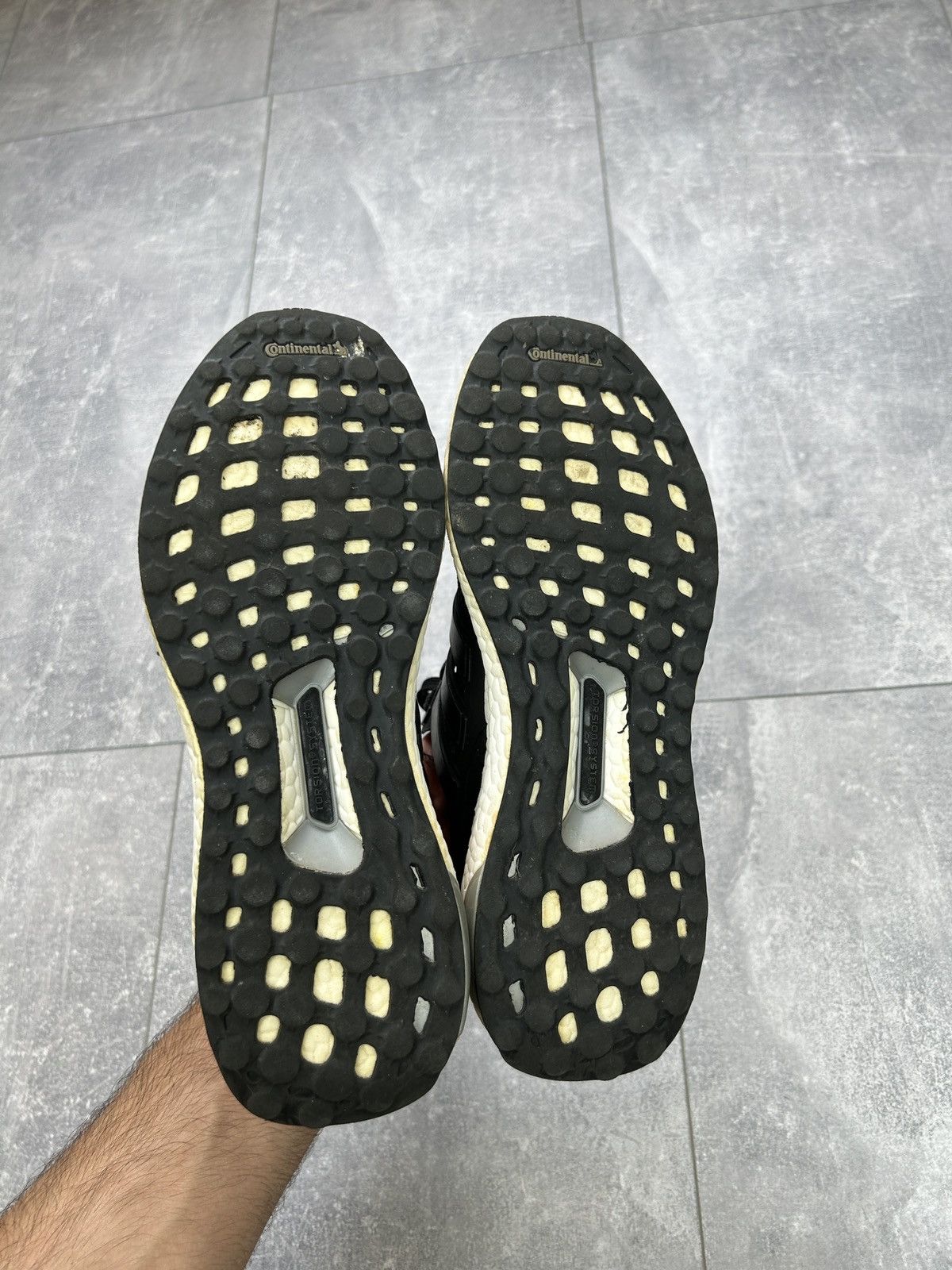 Adidas Women’s Adidas Ultra Boost 4.0 Sneakers running size 39 y2k Size US 9 / IT 39 - 12 Thumbnail