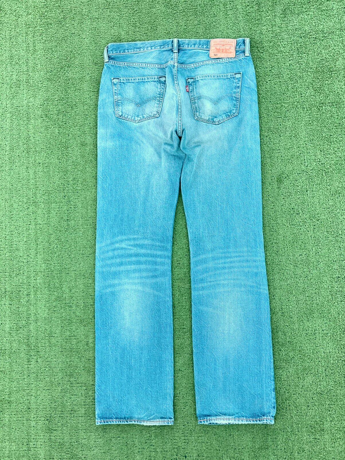 Vintage Vintage Washed Baby Blue Levi’s 501 from 00s Size US 33 - 1 Preview