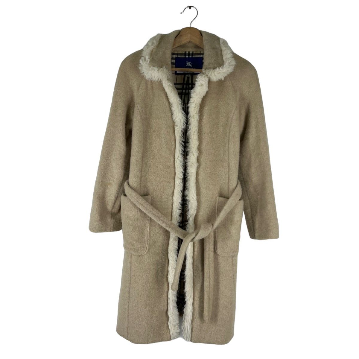Burberry VINTAGE BURBERRY LONDON BLUE LABEL JACKET MINK FUR COLLAR Size XS / US 0-2 / IT 36-38 - 1 Thumbnail