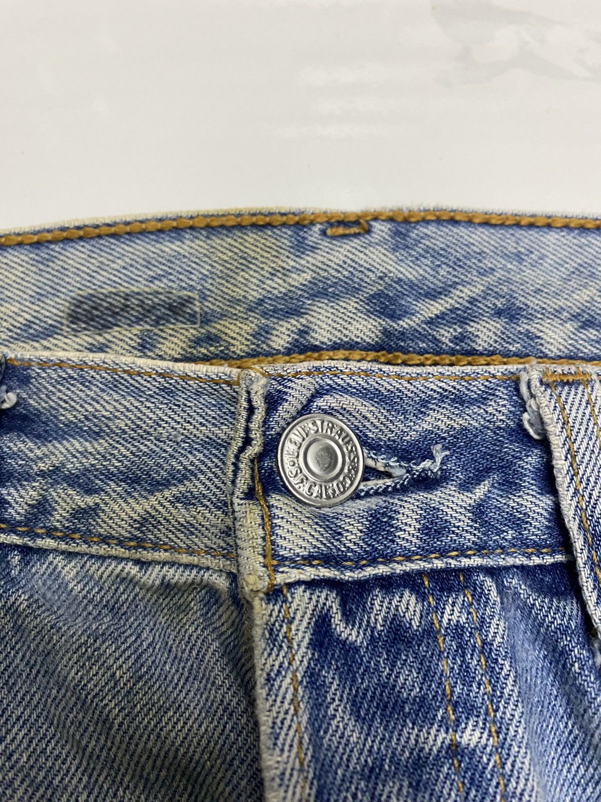 Levi's MEGA RARE🔥LEVIS 501 DISTRESSED CUSTOM PAINTED DENIM JEANS Size US 32 / EU 48 - 11 Thumbnail