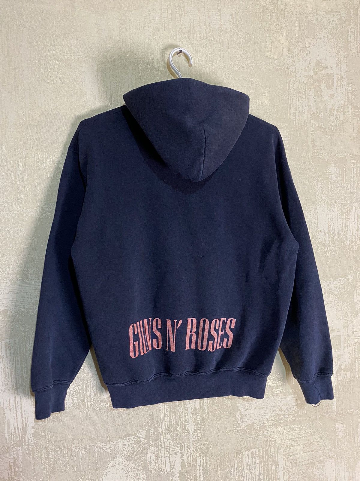 Band Tees × Guns N' Roses × Vintage Vintage Guns n Roses Distressed Sweatshirt Hoodie Size US XS / EU 42 / 0 - 9 Thumbnail