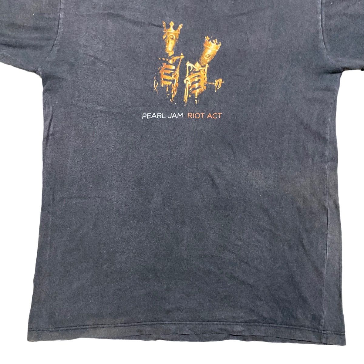 Band Tees Vintage Pearl Jam 'Riot Act' Tour Australia Japan 2003 Size US L / EU 52-54 / 3 - 7 Thumbnail