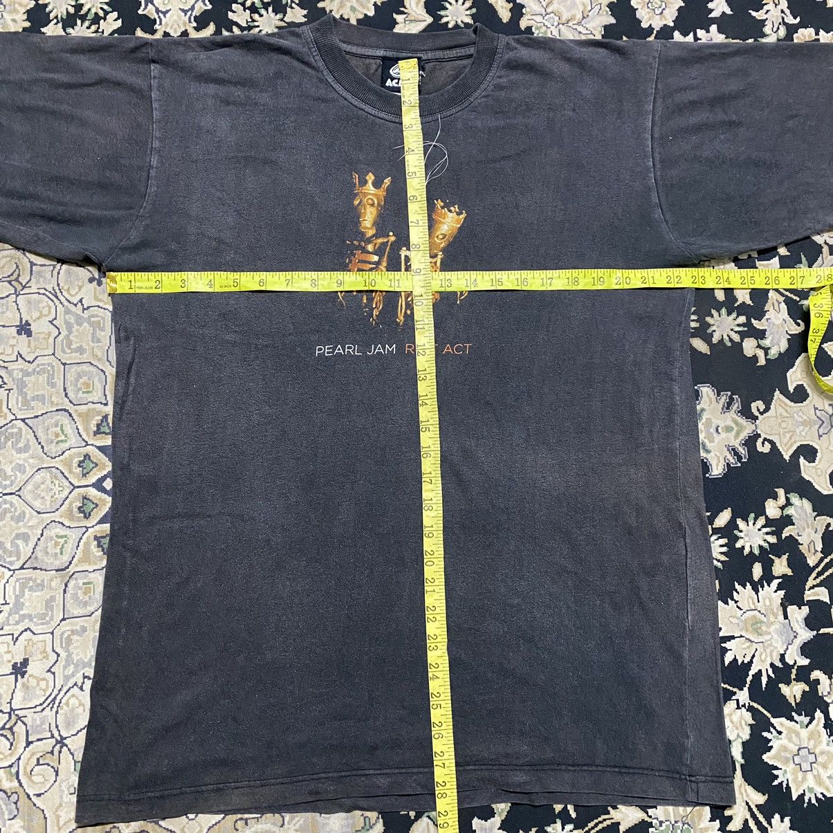 Band Tees Vintage Pearl Jam 'Riot Act' Tour Australia Japan 2003 Size US L / EU 52-54 / 3 - 12 Thumbnail