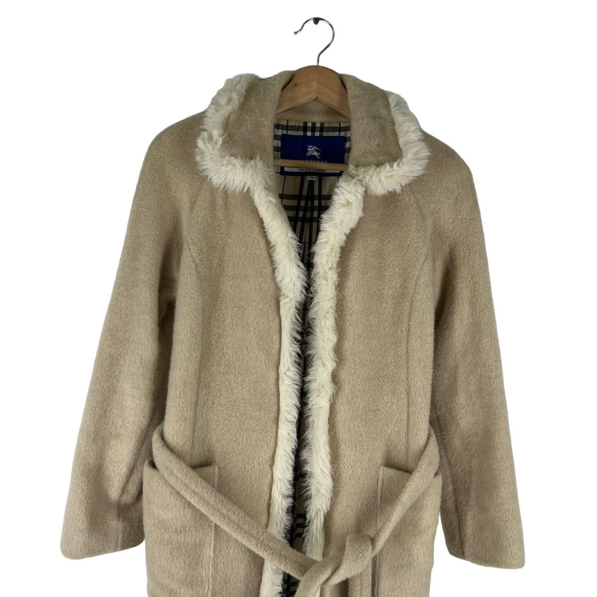 Burberry VINTAGE BURBERRY LONDON BLUE LABEL JACKET MINK FUR COLLAR Size XS / US 0-2 / IT 36-38 - 2 Thumbnail