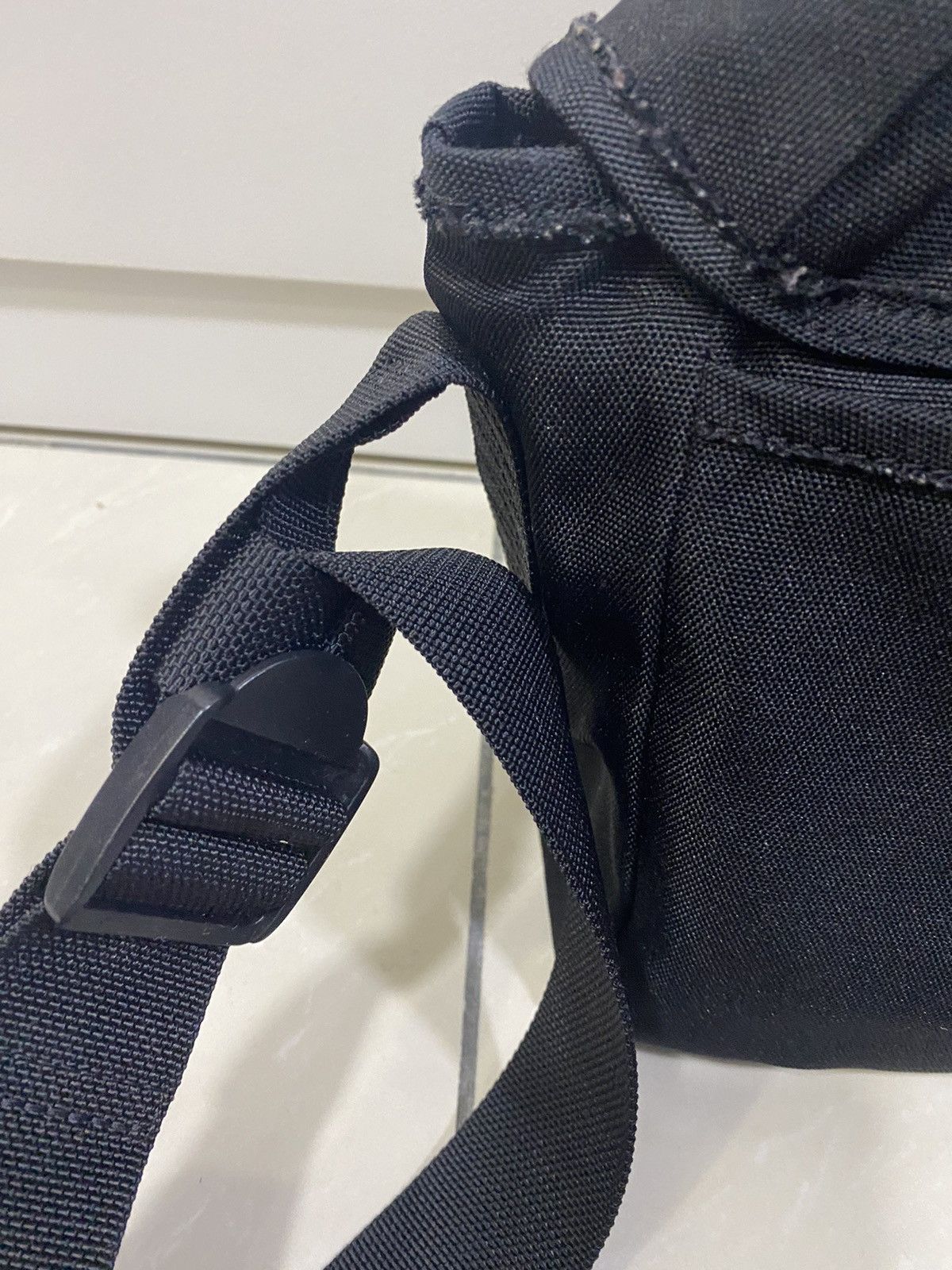 Acne Studios Acne Studios Black Midi Messenger Bag Size ONE SIZE - 6 Thumbnail