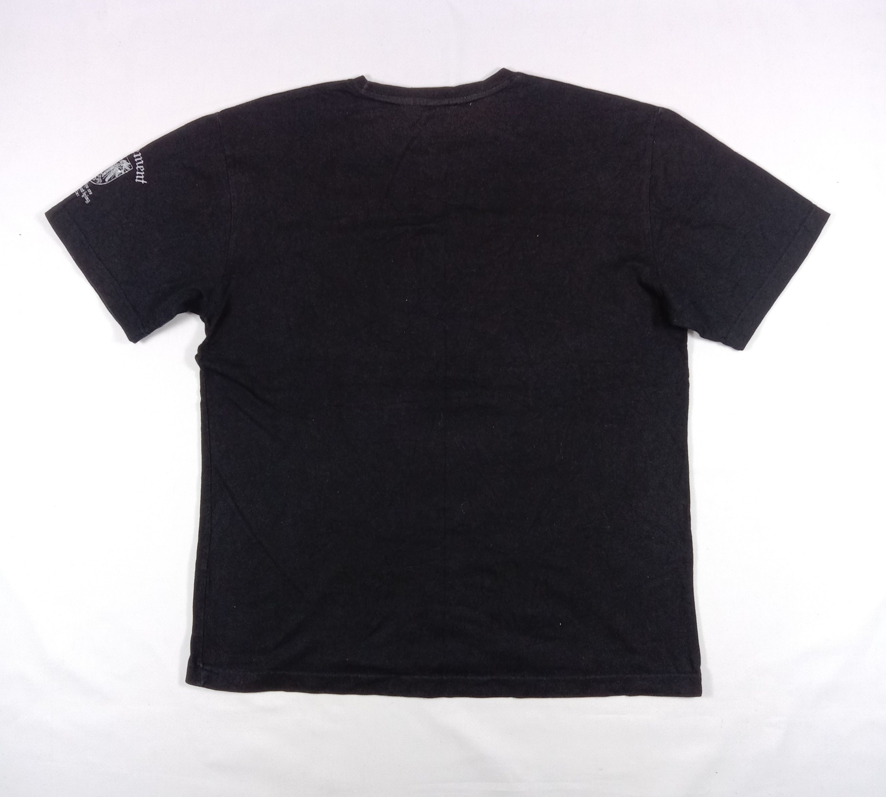 Japanese Brand Vintage Third Row Distinguished T Shirt Size US L / EU 52-54 / 3 - 5 Thumbnail