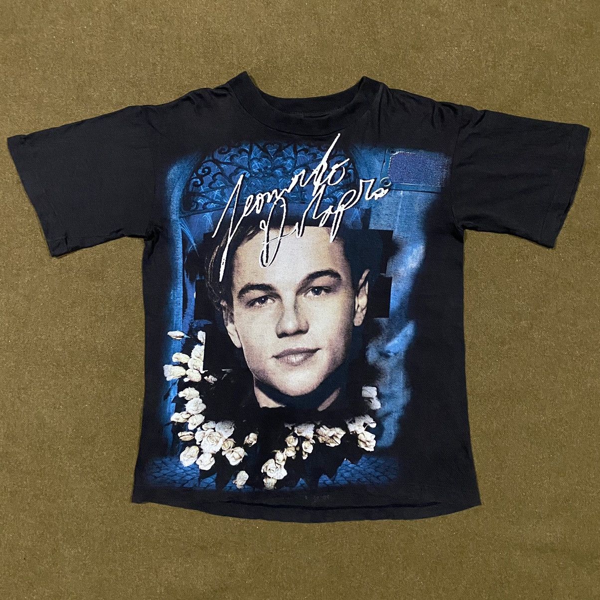 Other VINTAGE 90S LEONARDO DICAPRIO T-SHIRT Size US S / EU 44-46 / 1 - 1 Thumbnail