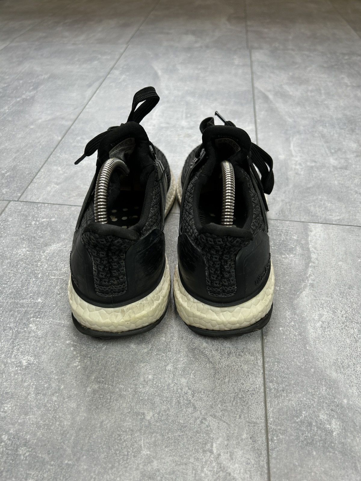 Adidas Women’s Adidas Ultra Boost 4.0 Sneakers running size 39 y2k Size US 9 / IT 39 - 9 Thumbnail