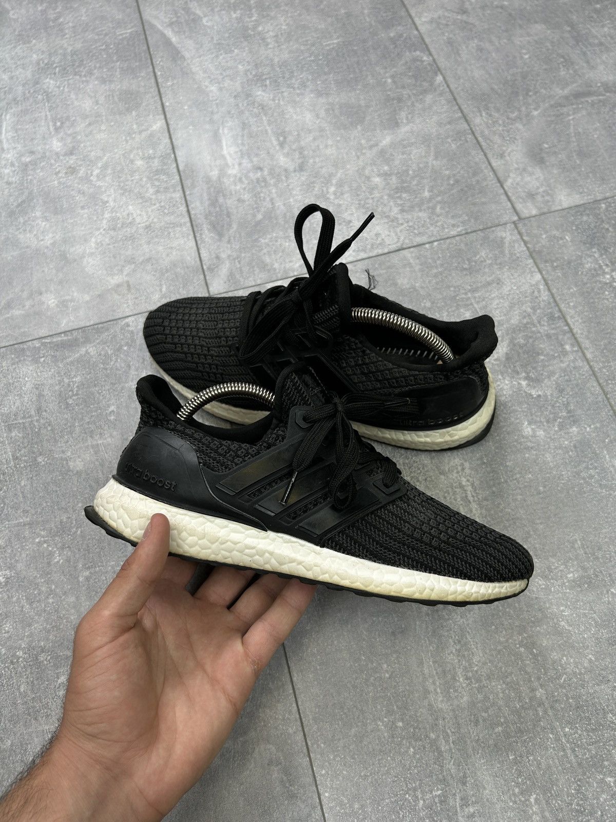 Adidas Women’s Adidas Ultra Boost 4.0 Sneakers running size 39 y2k Size US 9 / IT 39 - 2 Thumbnail