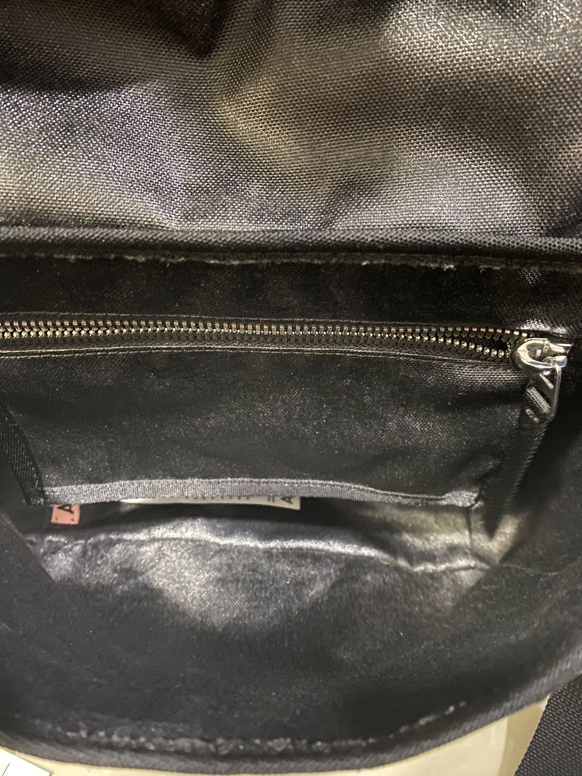 Acne Studios Acne Studios Black Midi Messenger Bag Size ONE SIZE - 7 Thumbnail