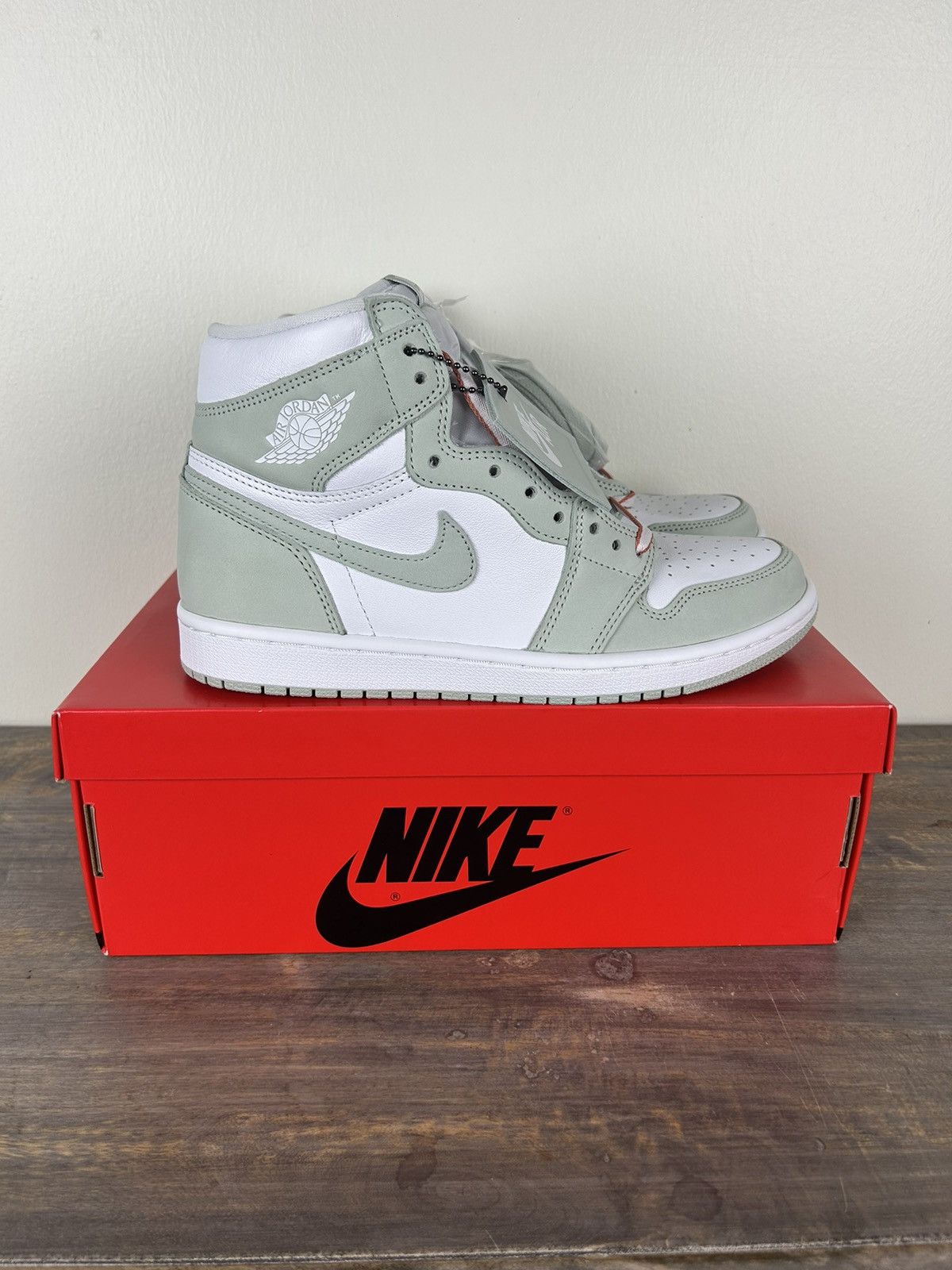 Jordan Brand × Nike Jordan 1 High OG Seafoam Size US 7.5 / EU 40-41 - 1 Thumbnail