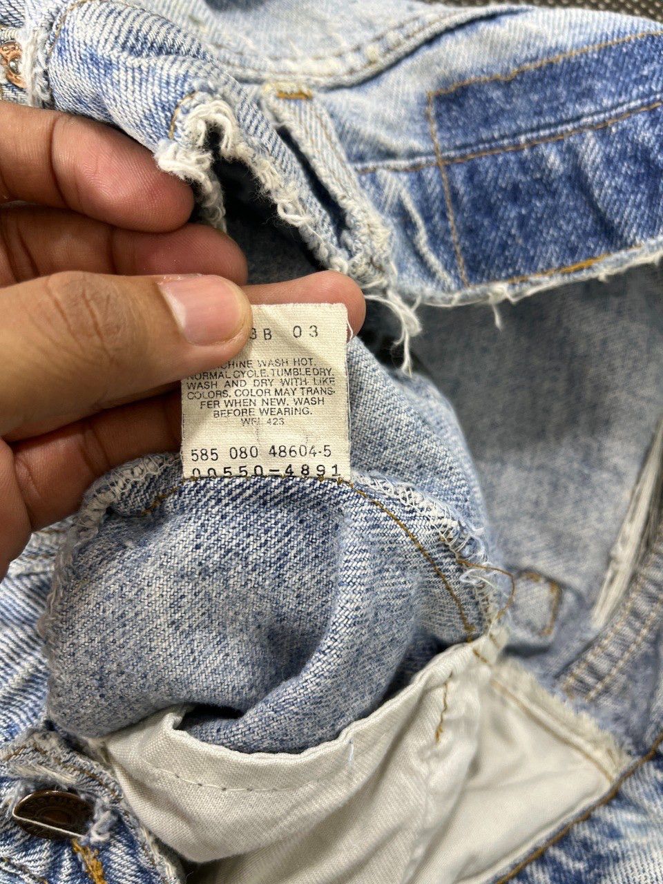 Levi's 90’s Vintage Levis 550 Distressed Jeans - J583 Size US 30 / EU 46 - 9 Thumbnail