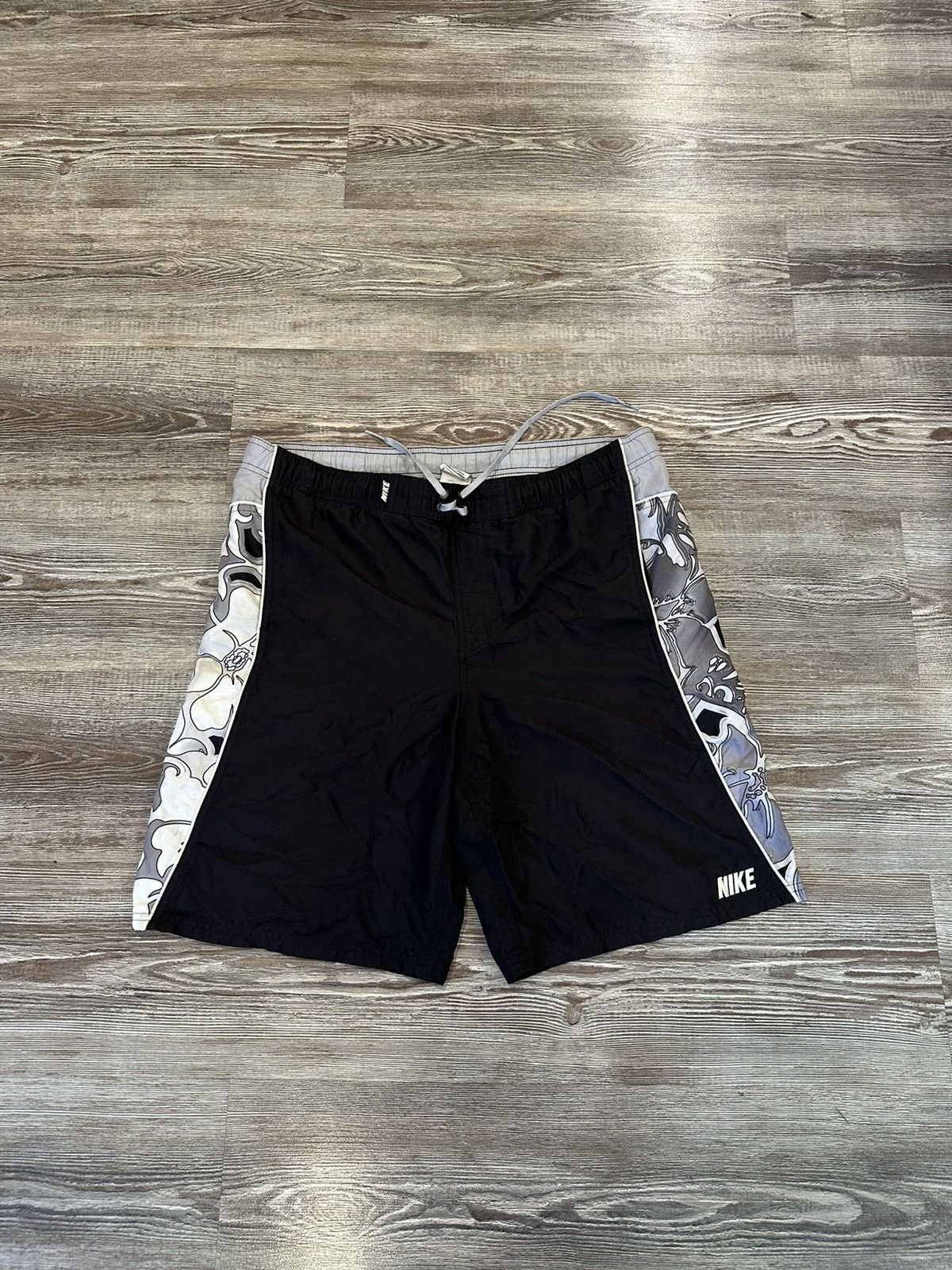 Nike Y2K Rare Nike Shorts | Grailed