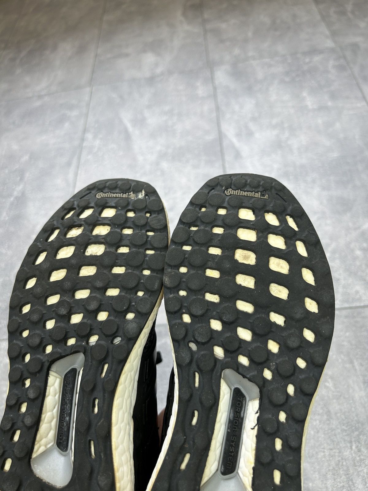 Adidas Women’s Adidas Ultra Boost 4.0 Sneakers running size 39 y2k Size US 9 / IT 39 - 14 Thumbnail