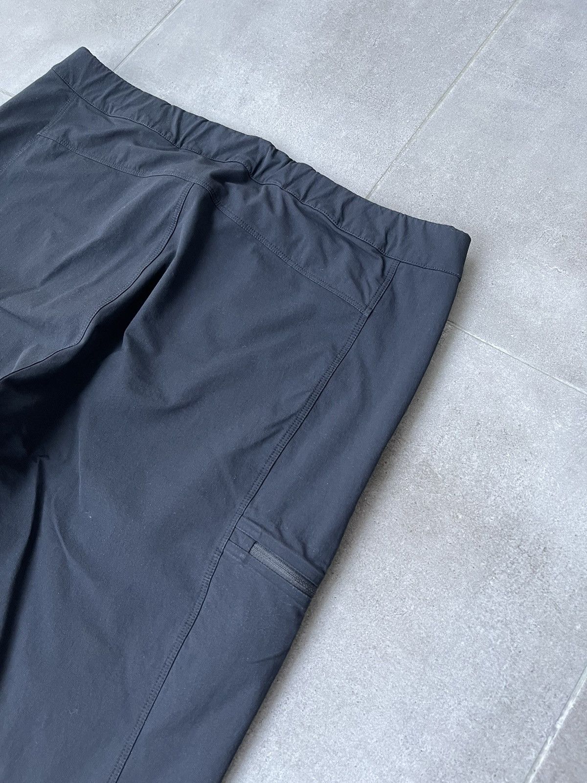 Arc'teryx Arc'Teryx Gamma LT Technical Navy Multipocket Track Pants Size US 32 / EU 48 - 11 Thumbnail