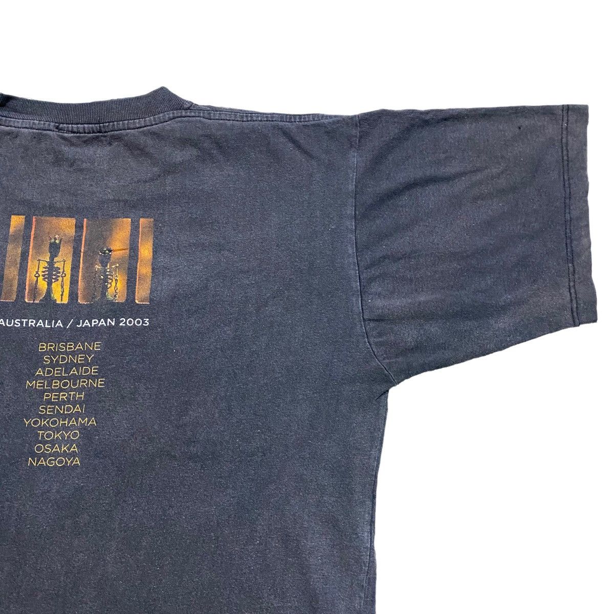 Band Tees Vintage Pearl Jam 'Riot Act' Tour Australia Japan 2003 Size US L / EU 52-54 / 3 - 10 Thumbnail