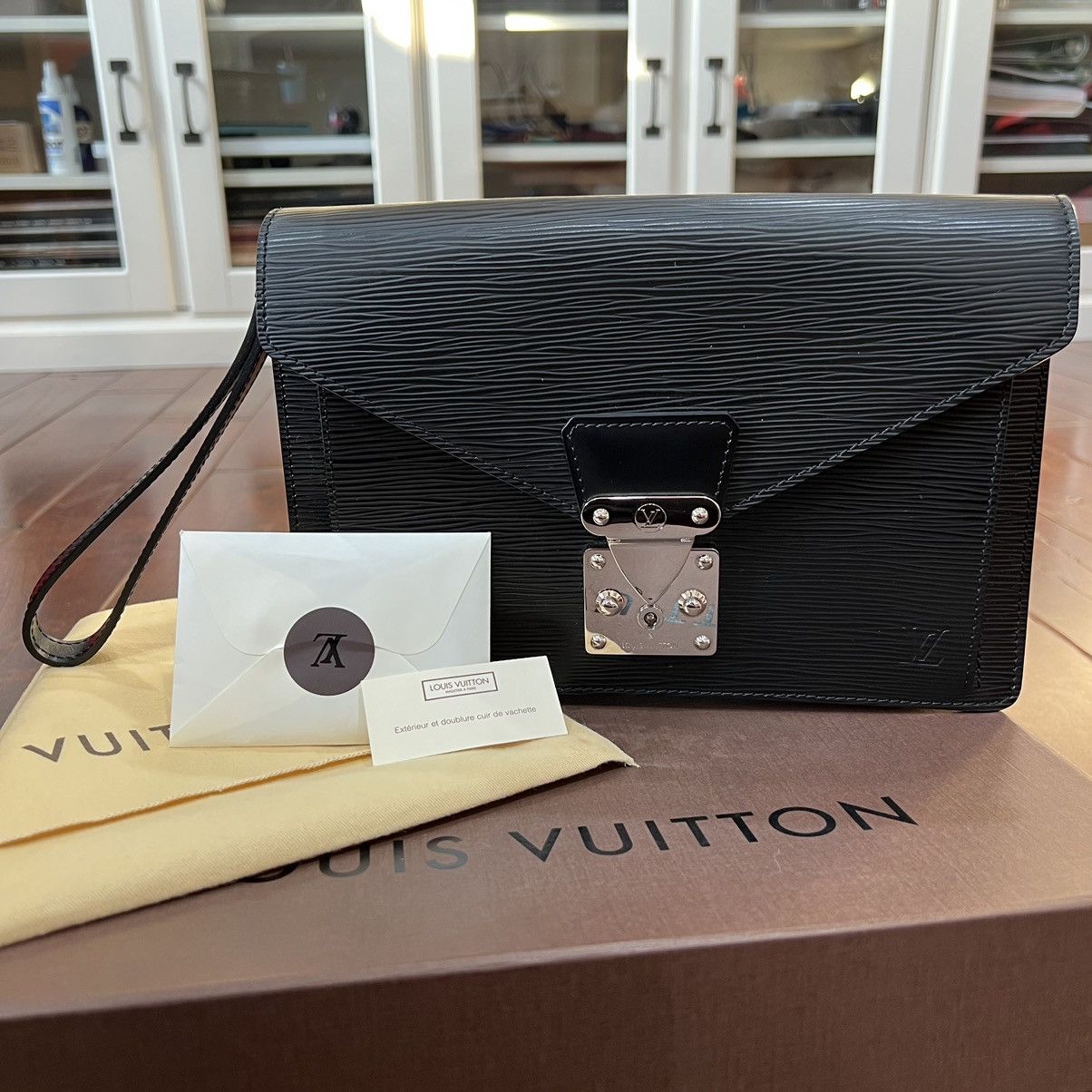 Louis Vuitton - Pochette Sellier Dragonne Epi Leather Noir