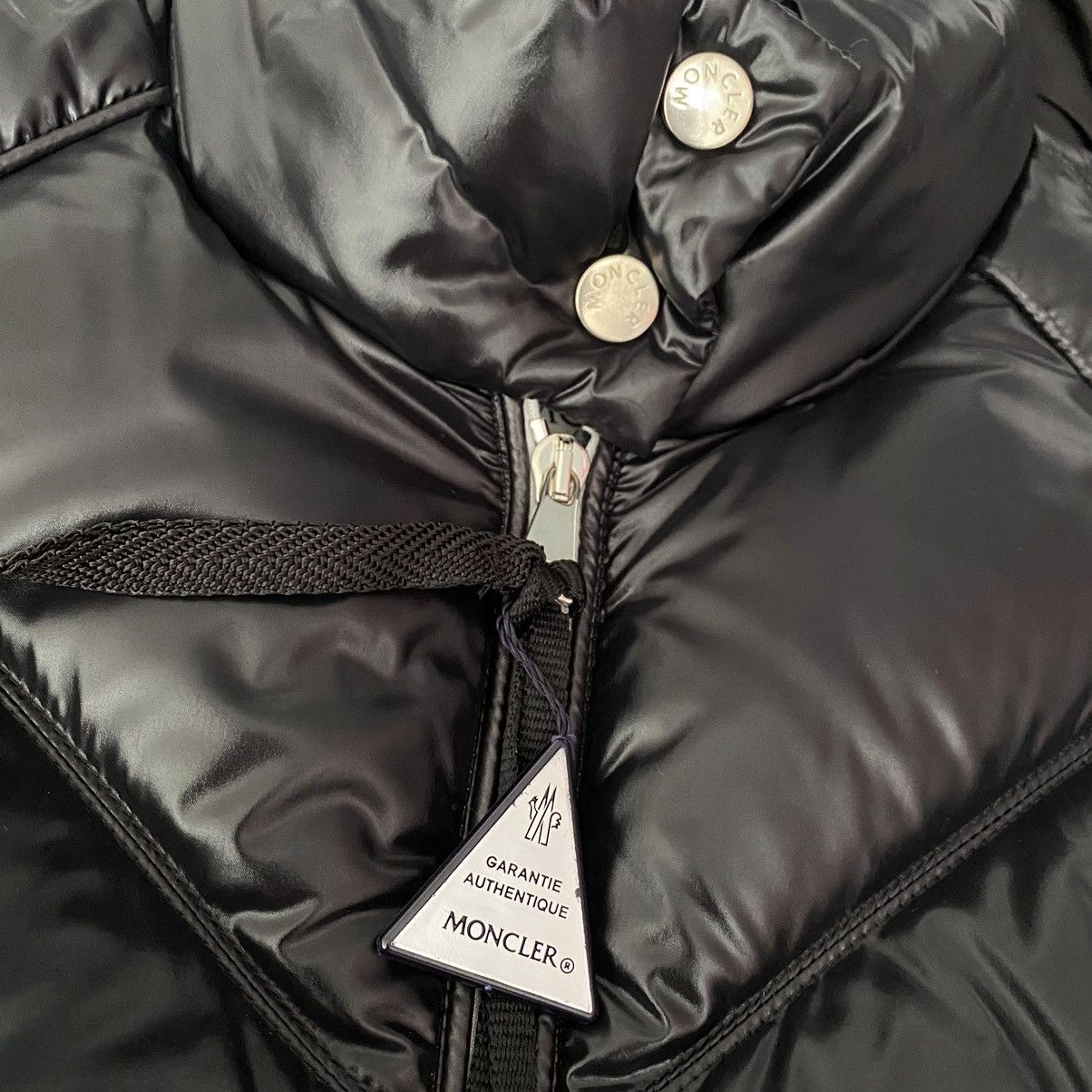 MONCLER GENIUS Moncler 1952 Black Down Yalou Jacket