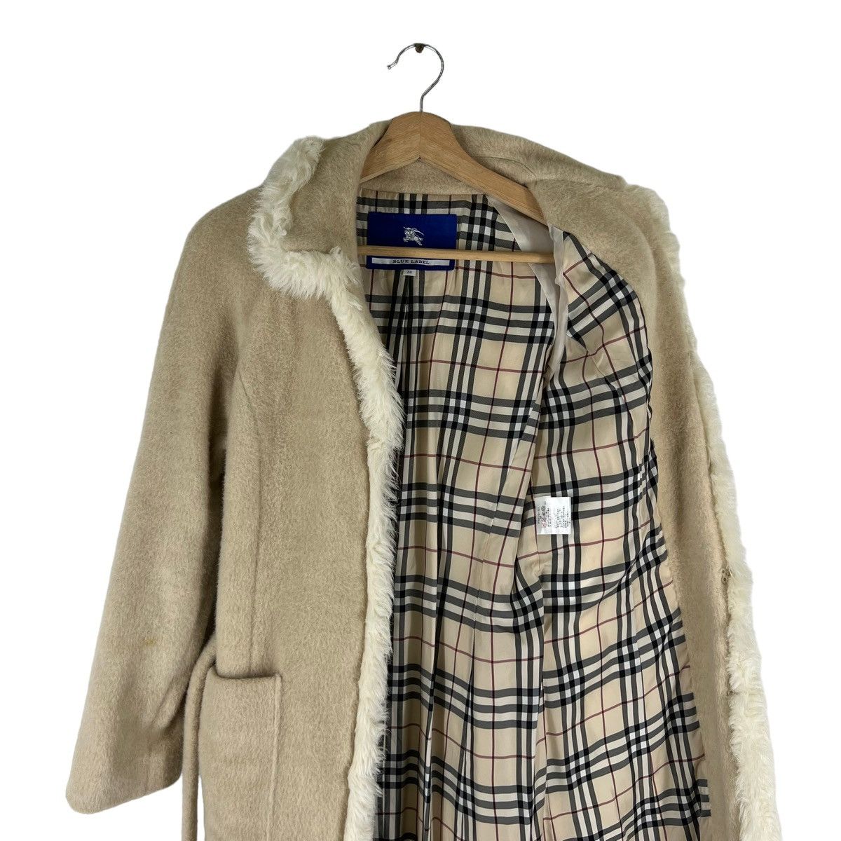 Burberry VINTAGE BURBERRY LONDON BLUE LABEL JACKET MINK FUR COLLAR Size XS / US 0-2 / IT 36-38 - 10 Thumbnail