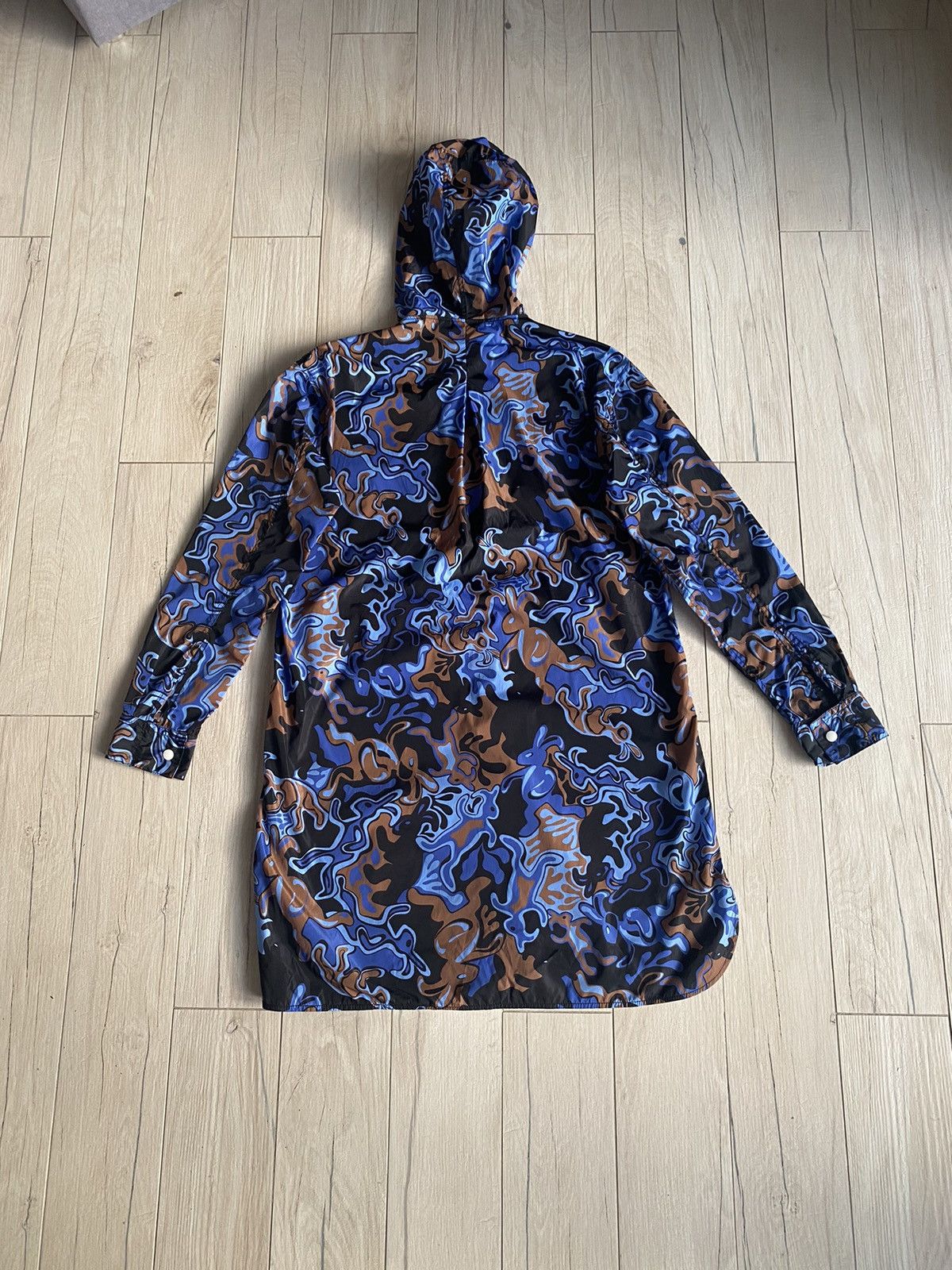 Marni SS19 Marni Dance Bunny All Over Printed Raincoat Size US M / EU 48-50 / 2 - 12 Thumbnail
