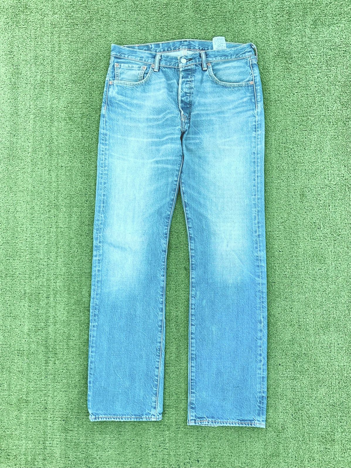 Vintage Vintage Washed Baby Blue Levi’s 501 from 00s Size US 33 - 2 Preview